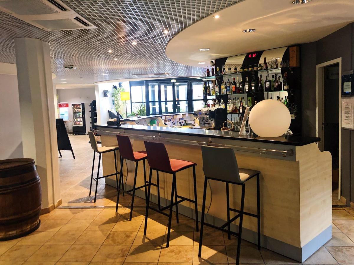 Le Domaine Des Fontaines - Hotel & Petit Dejeuner Bernin Dış mekan fotoğraf
